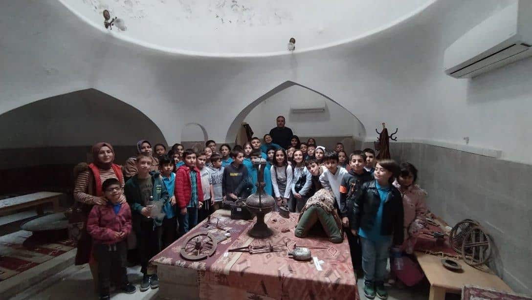 Aziz ve Mehmet Torun İlkokulu öğrencilerinden ilçemizin kültürel mekanlarına ziyaret